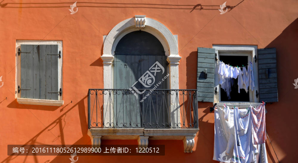 Mediterran的窗戶
