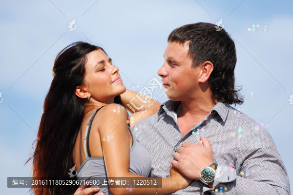 擁抱天空