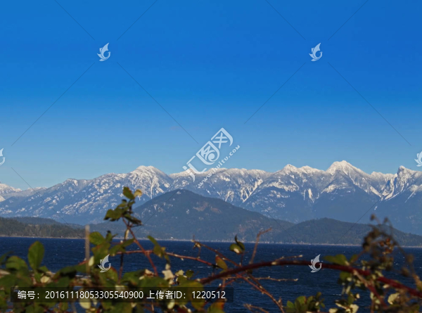 陽光海岸山脈