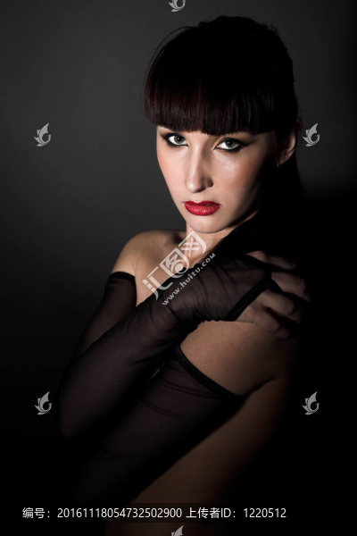 美麗的黑發(fā)-匯圖網(wǎng) www.fosd68.com 美麗的黑發(fā)