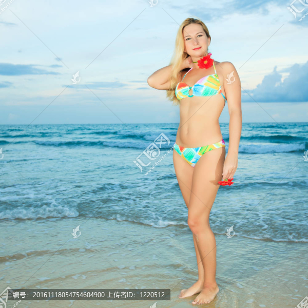海灘上的女人
