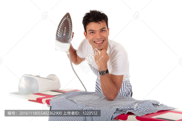 年輕英俊的尼泊爾人；鐵