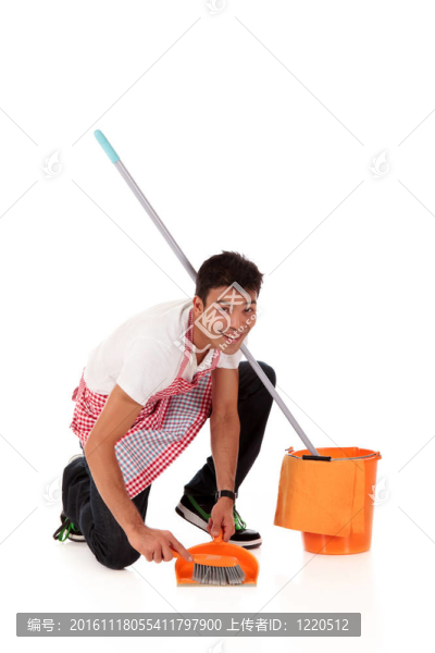 微笑的年輕的尼泊爾人；家務(wù)