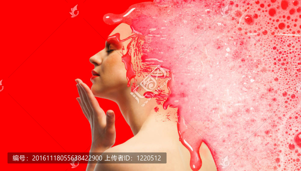 女人泡