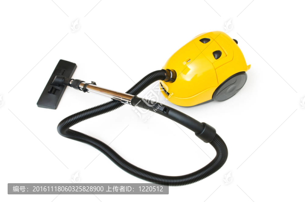 隔離在白色背景上的吸塵器