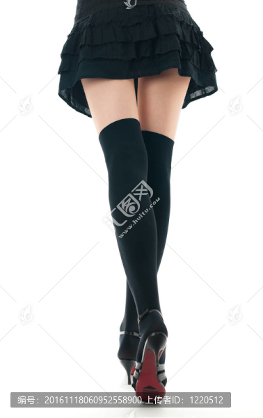 穿裙子和絲襪的女人