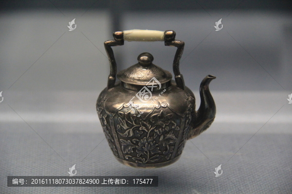 茶壺