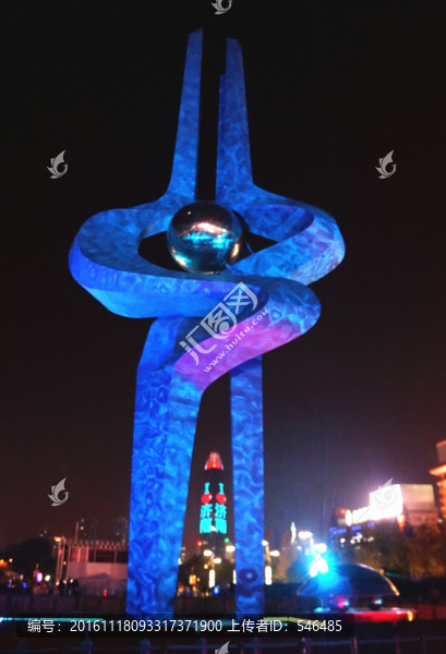 濟(jì)南泉標(biāo)夜景