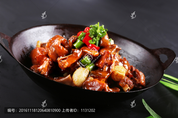 香鐵鍋?zhàn)须u