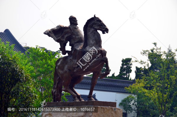 飛馬將軍雕塑