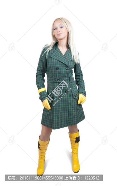 女孩在白色的綠色外套