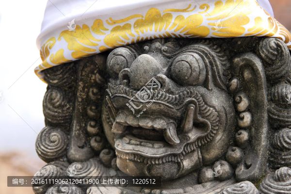 巴厘印度教神的雕像