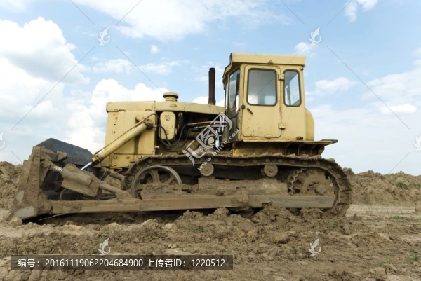 挖掘機(jī)