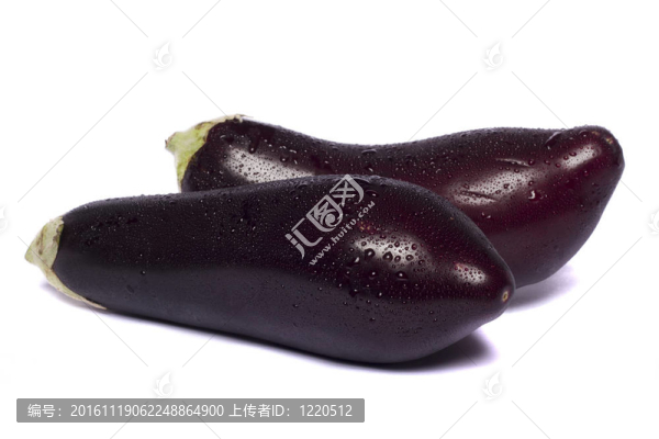 白色背景茄子