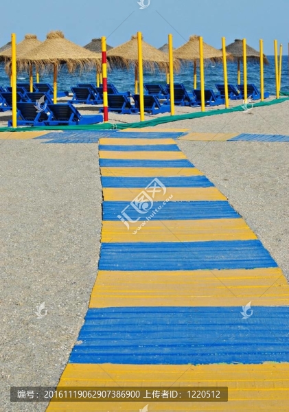 藍(lán)色和黃色的道路