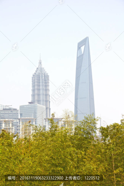 上海-,4月25日：Jin,Mao,Tower和世界金融中心于4月25日；2011；在美國的首都；在
