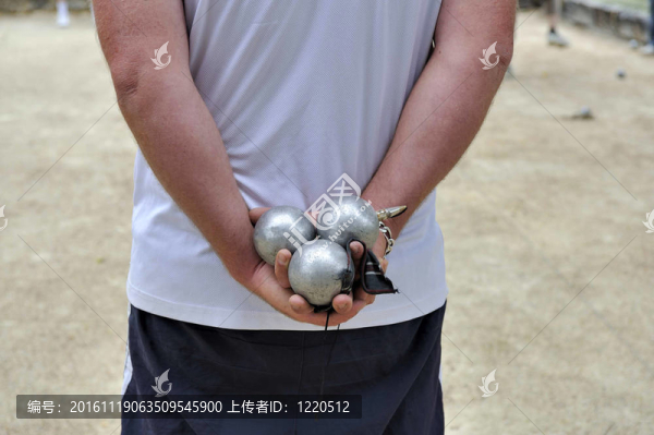 玩jeu,de滾球