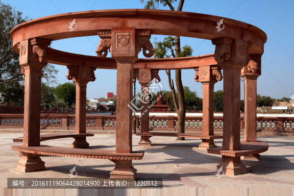 在對(duì)在比卡內(nèi)爾拉賈斯坦市公共長(zhǎng)椅