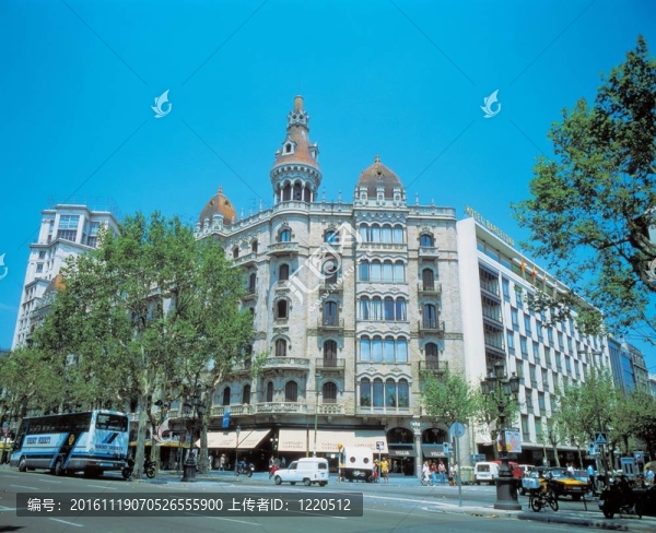 去西班牙旅行
