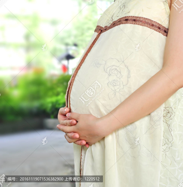 懷孕的女人