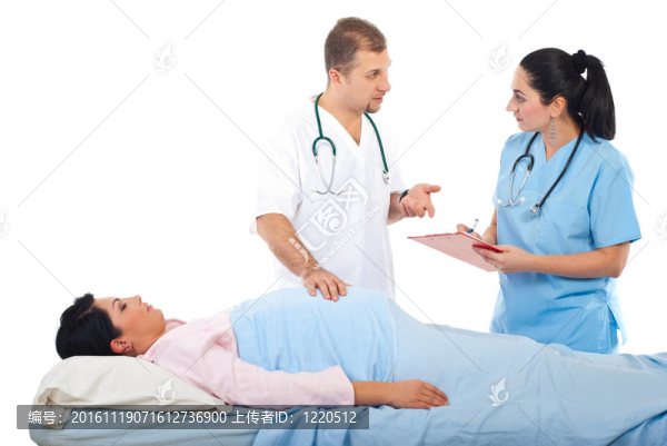 醫(yī)院的醫(yī)生和孕婦