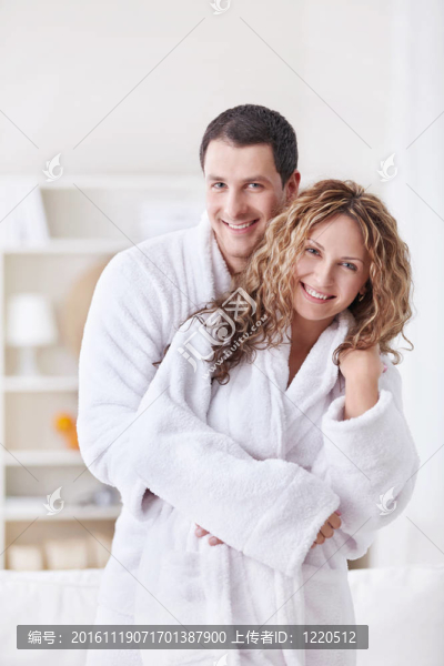 夫妻在家