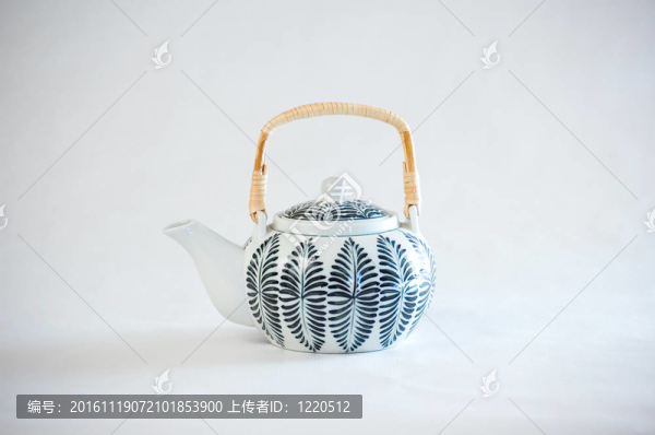茶壺中