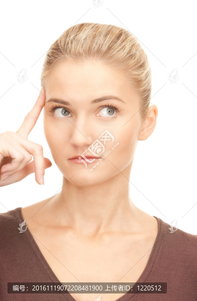 沉思的女商人在白