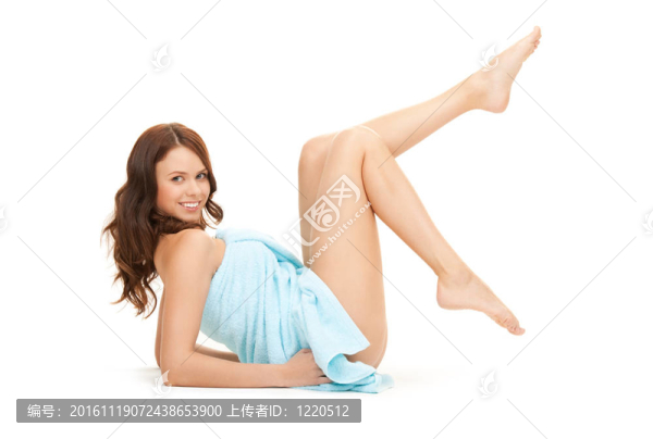 可愛(ài)的女人在毛巾
