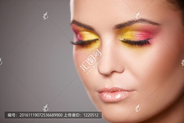 自然背景下的性感