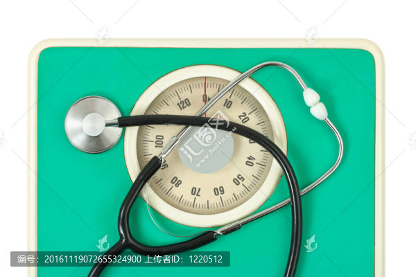在體重秤的聽診器