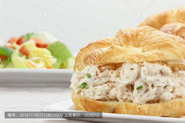 雞肉沙拉三明治