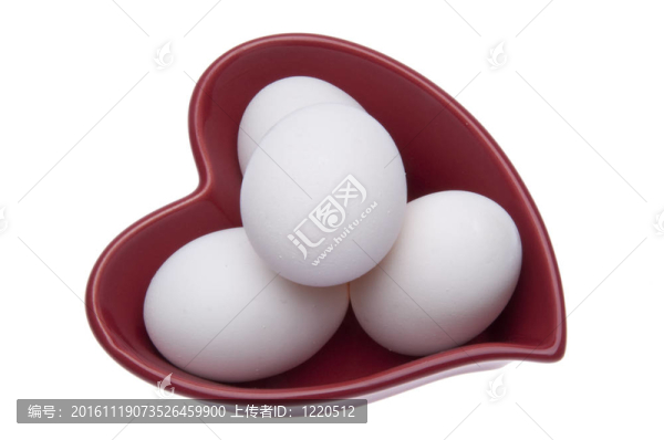 心形盤(pán)子里的新鮮雞蛋-匯圖網(wǎng) www.fosd68.com 心形盤(pán)子里的新鮮雞蛋