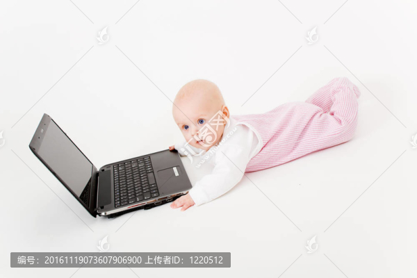 寶寶用的筆記本電腦