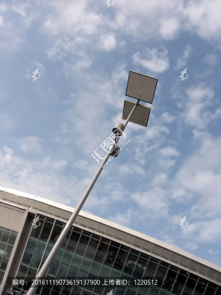 藍色天空的燈籠