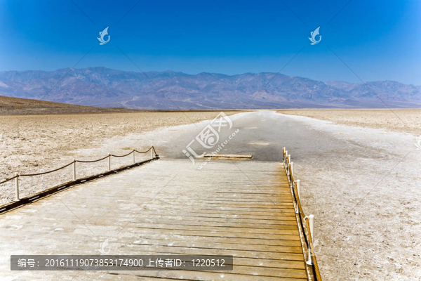 惡水；深點在美國；saltsee混合礦物