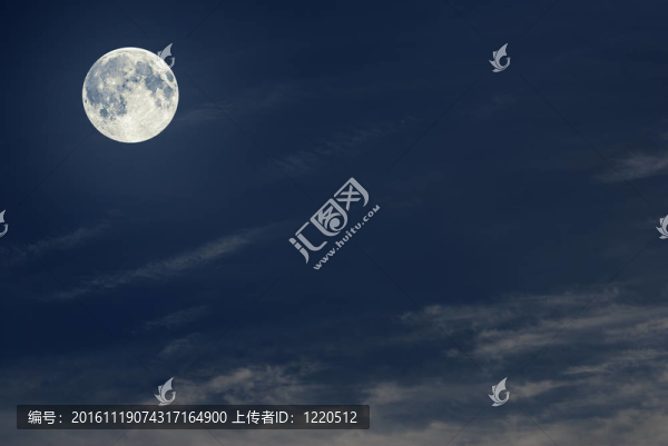 天空中的Moon