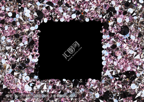 方形框架由許多小的紫色與黑色鉆石分隔開；