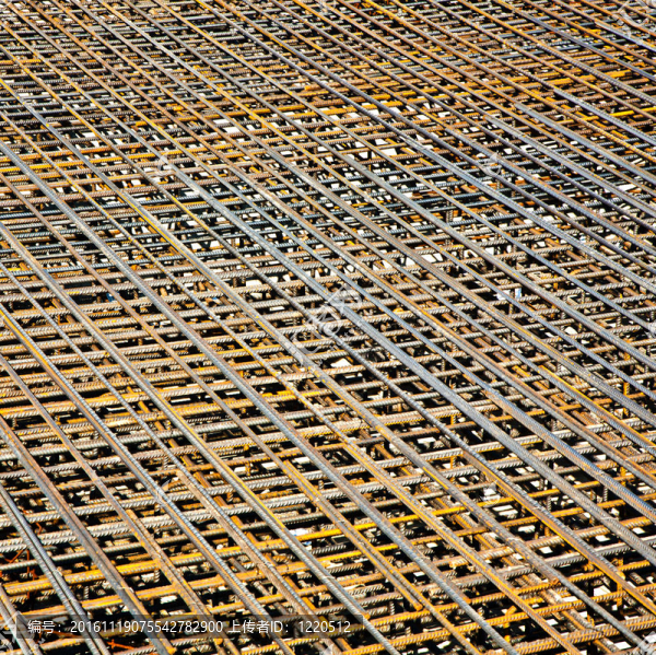 鎧裝在工地穩(wěn)定鐵做的基礎(chǔ)