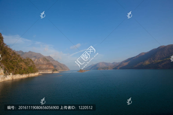 山和海