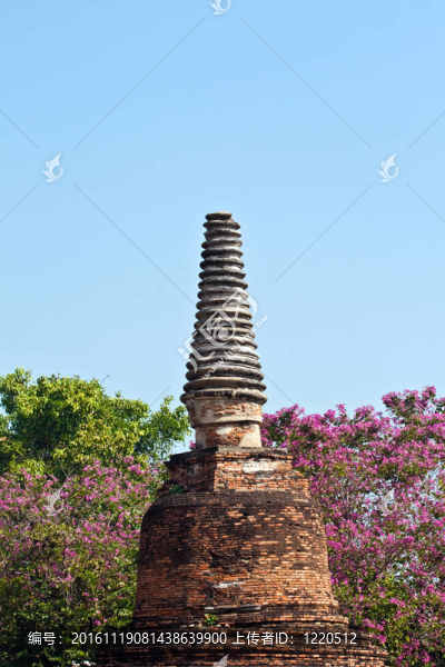 著名的寺Wat,Phra,Si,sanphet；在Ajutthaya皇家宮殿