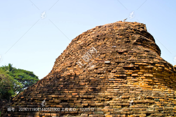 著名的寺Wat,Phra,Si,sanphet；在Ajutthaya皇家宮殿