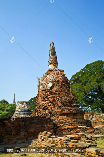 著名的寺Wat,Phra,Si,sanphet；在Ajutthaya皇家宮殿