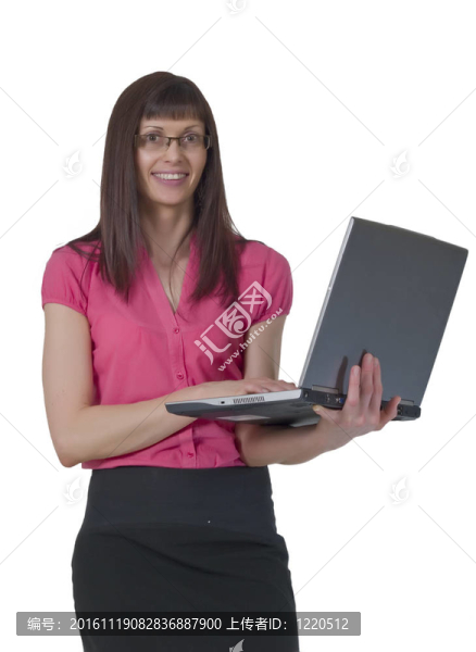 使用筆記本電腦的快樂美女