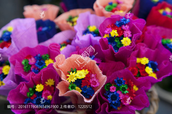 市場(chǎng)上出售的干花