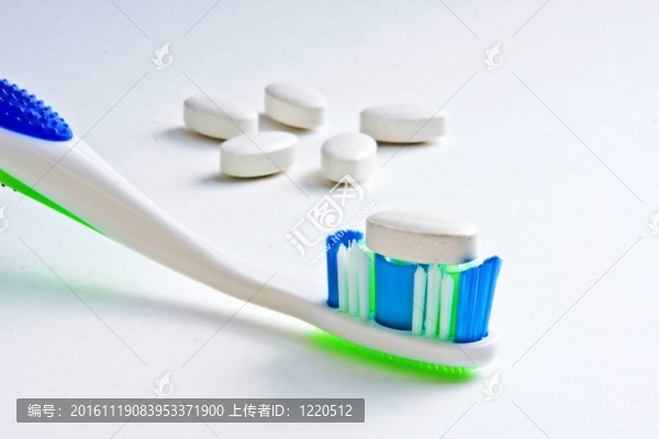 牙刷上的鈣片