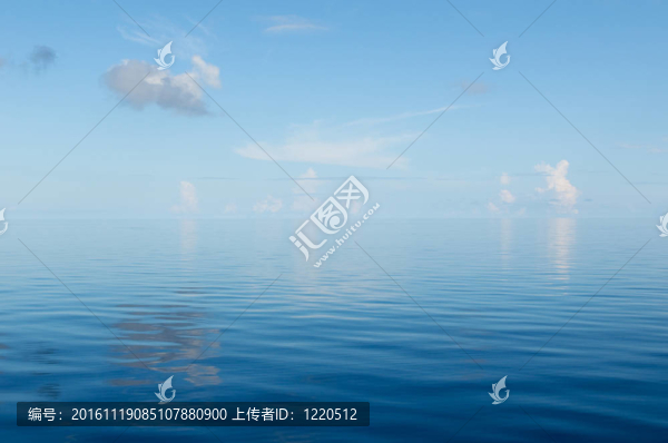 海洋與藍天背景