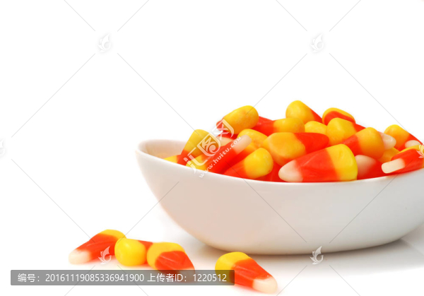萬(wàn)圣節(jié)糖果玉米在一個(gè)碗里