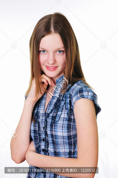 工作室里的一個十幾歲的女孩