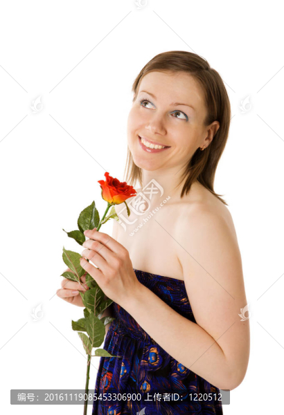 女人拿著玫瑰